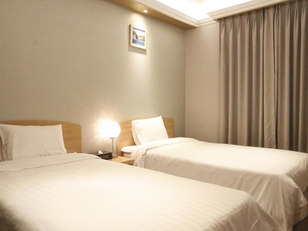 Jeju Sejong Hotel Exterior foto
