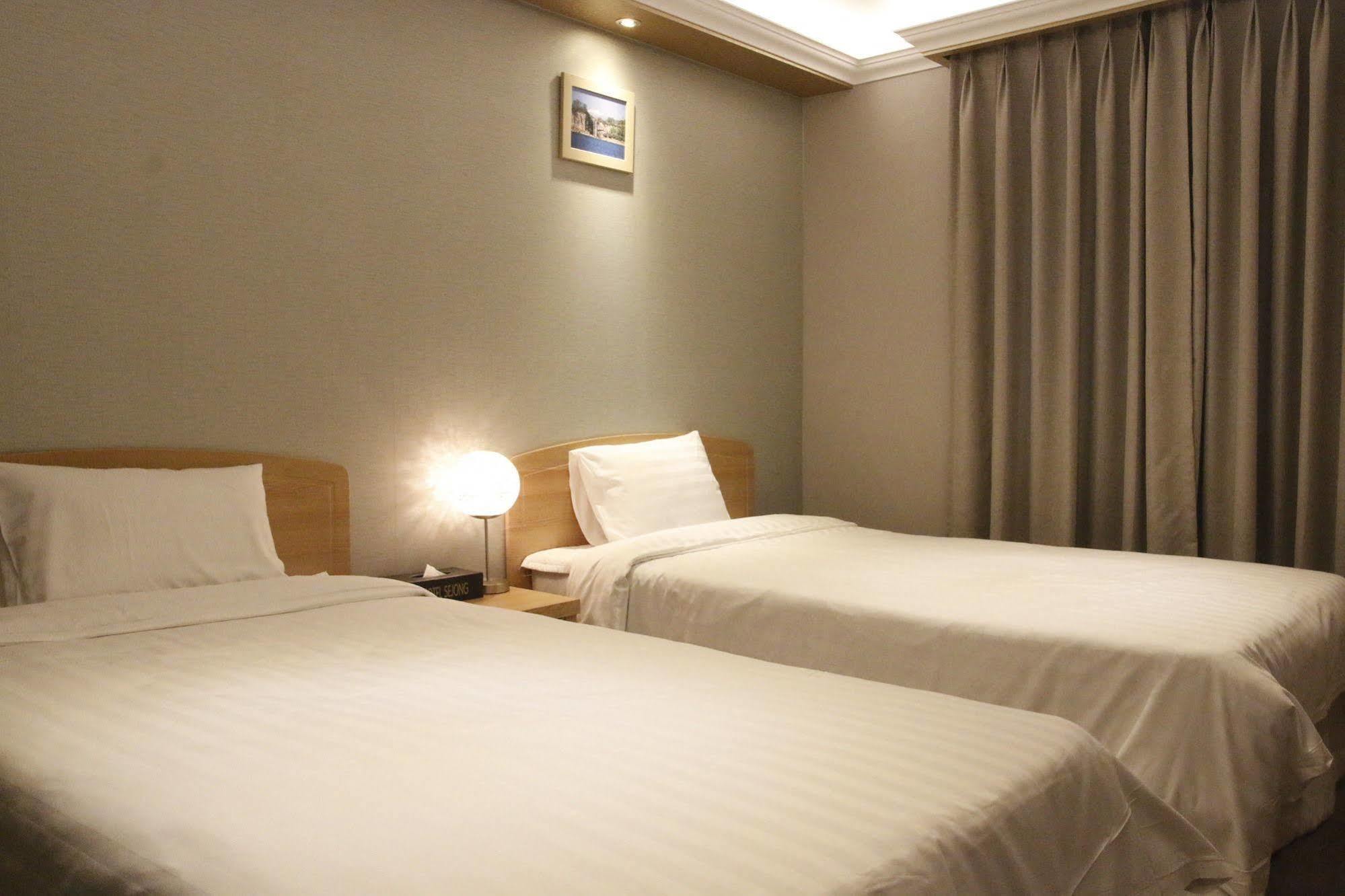 Jeju Sejong Hotel Exterior foto